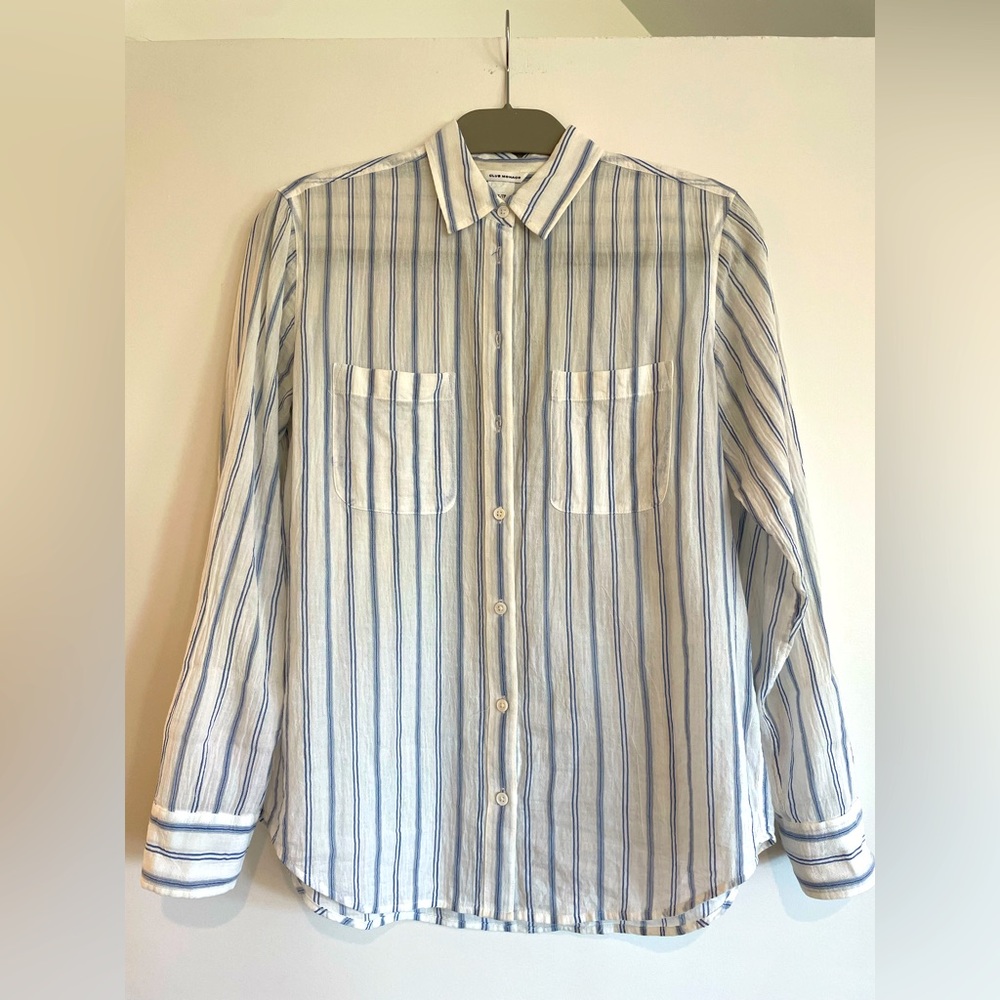 Club Monaco linen, Blue and white striped button up, size XS